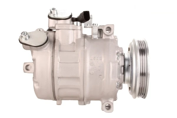 Compresor DENSO 7SEU16C Audi A4 con polea de 110 mm y 4 ranuras